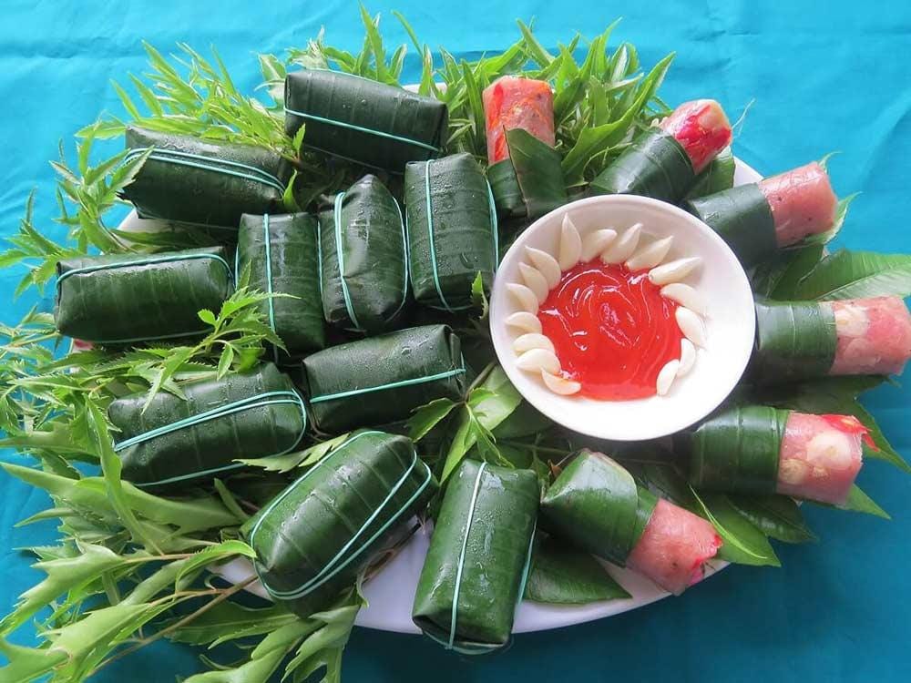 Nem chua Ninh Thuận có vị ngọt thanh cùng chua nhẹ rất hài hòa